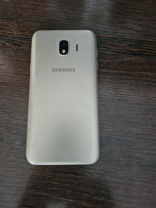Продам Самсунг J4