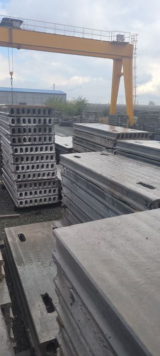 12 м плиты перекрытия.