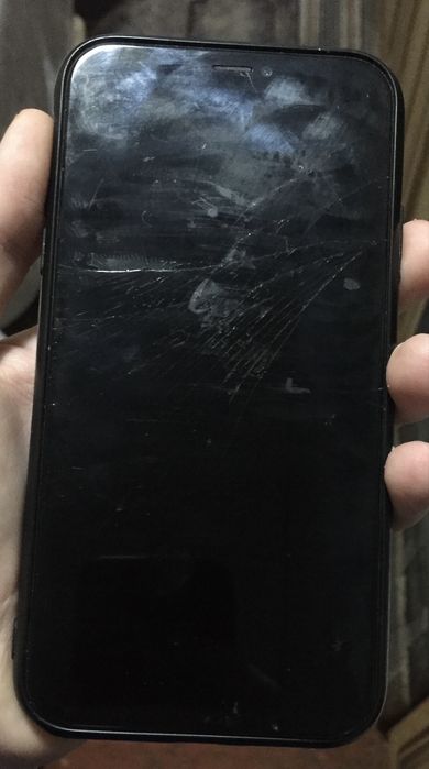 Продам Iphone XR