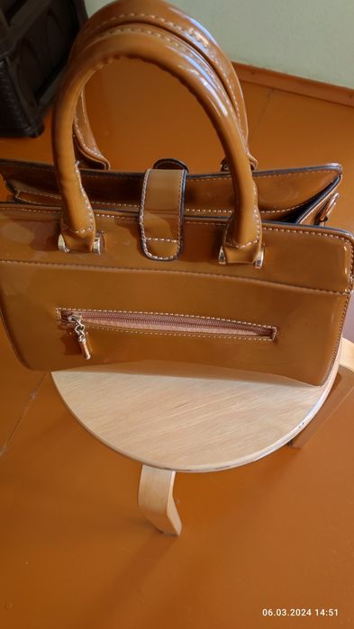 Сумки женская , коричневая