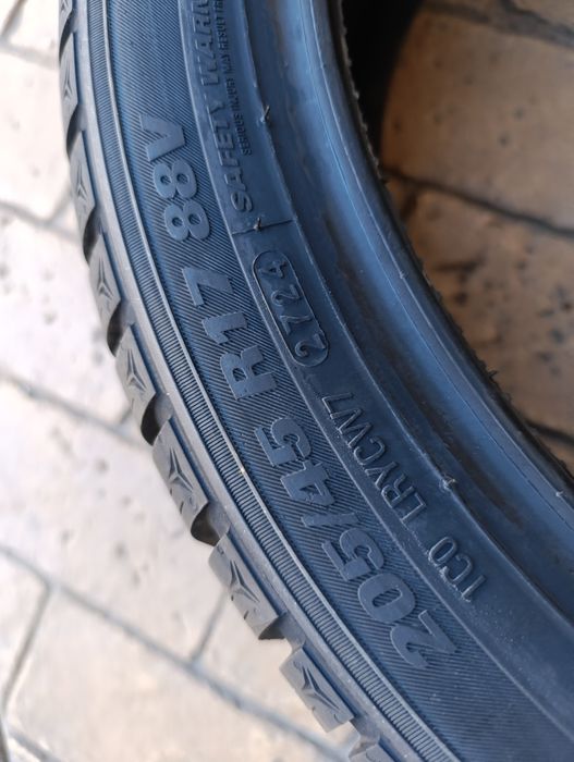Нови гуми Kumho 205/45/17 dot 2024