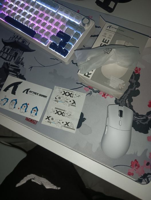 Attack shark r1  мышка