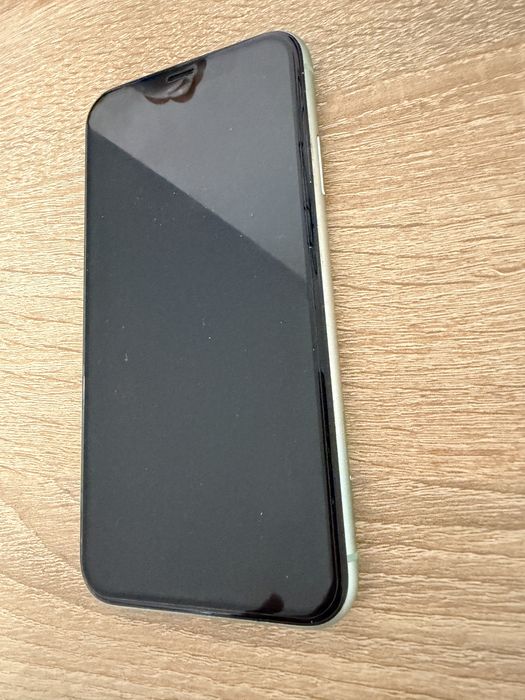 Продается смартфон Iphone 11, память 64 Гб