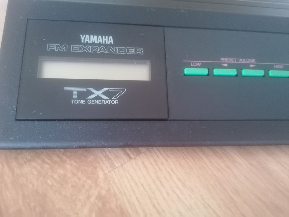 YAMAHA TX7 DX7 series Display