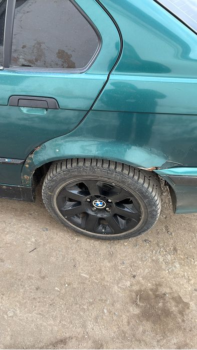 БМВ 320 в хорошем состояние