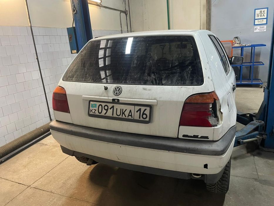 Продается машина не на ходу