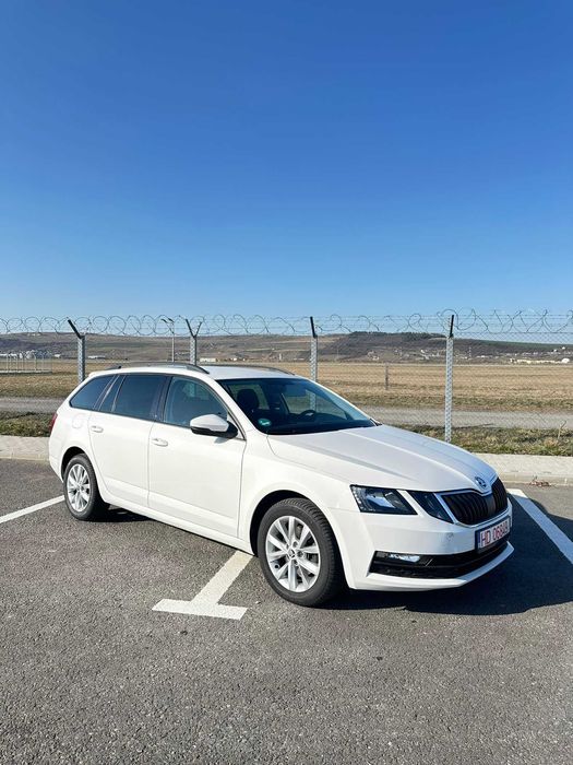 Skoda Octavia 2020 1.0 Combi Manual