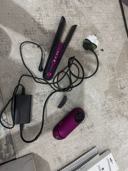 Продам Утюжок Dyson