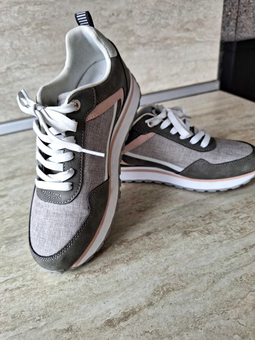 Дамски маратонки Esprit