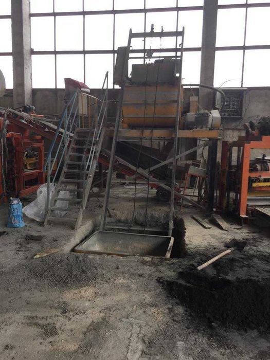 Машина за бетонни блокчета