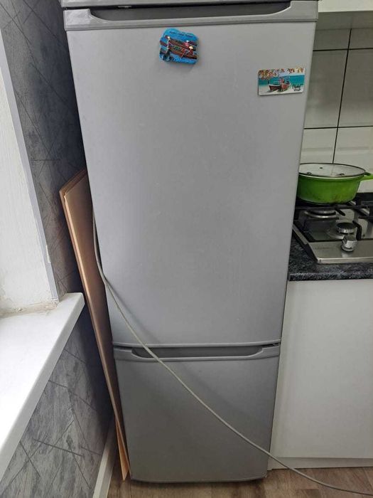 Холодильник Бирюса