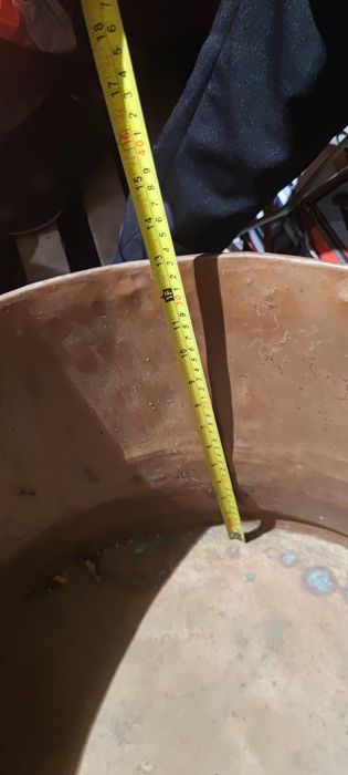 Продавам два медни казана