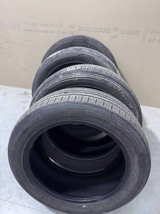 Nokian kinergy 215/55R17