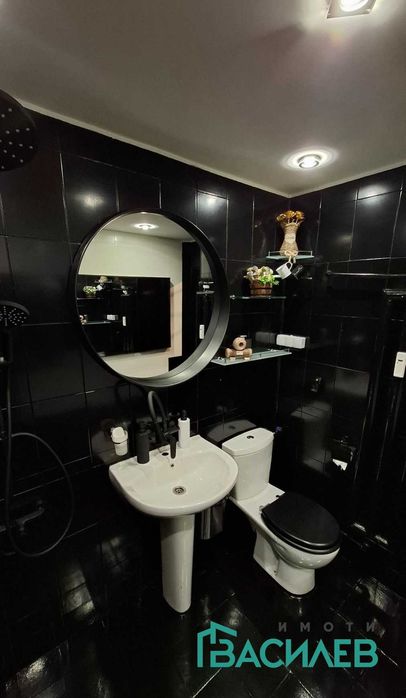 Продава се Тристаен апартамент в София, Център - 75 кв.м за 1428 €/кв.м - Снимка #9