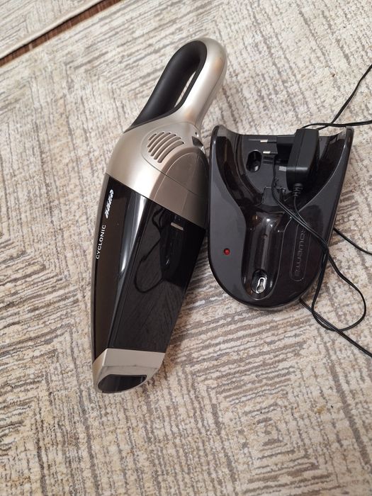 Aspirator rowenta de mana