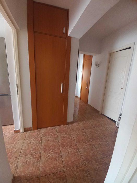 Inchiriez apartament 2 camere