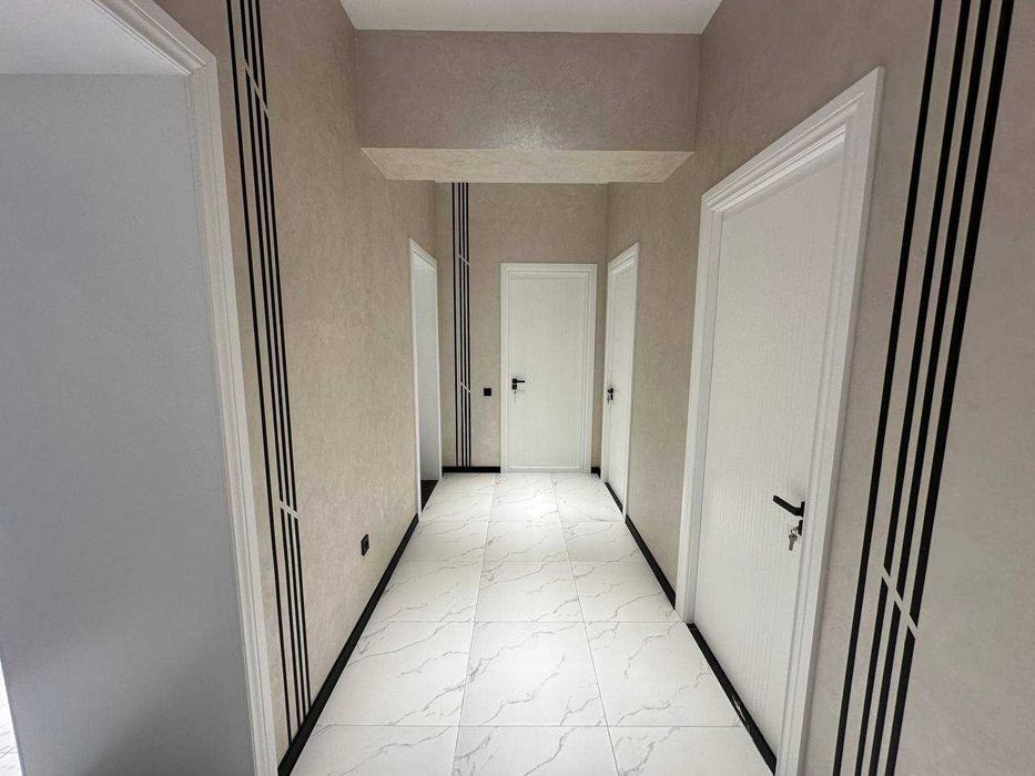 Офис • Ц-1, ор-р Чайков
1 этаж
Площадь: 100 м²