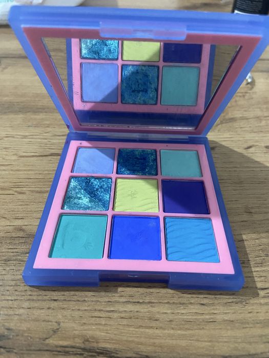 Палетки теней ))