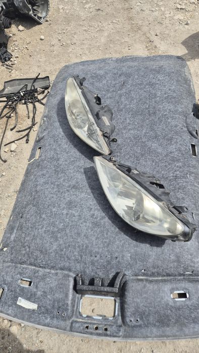 Десен Оригинален Фар  за Пежо 307 2001 - 2008г