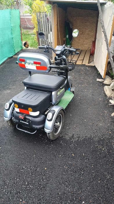 Triciclu electric Saige 2