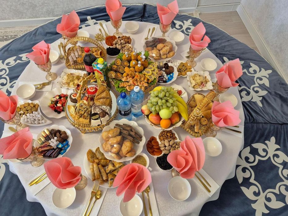 Стол пасуда корпе