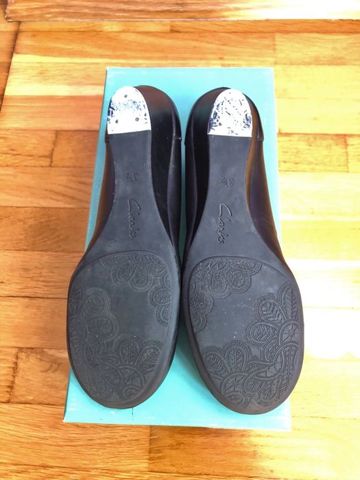 Pantofi  Clarks marimea 36