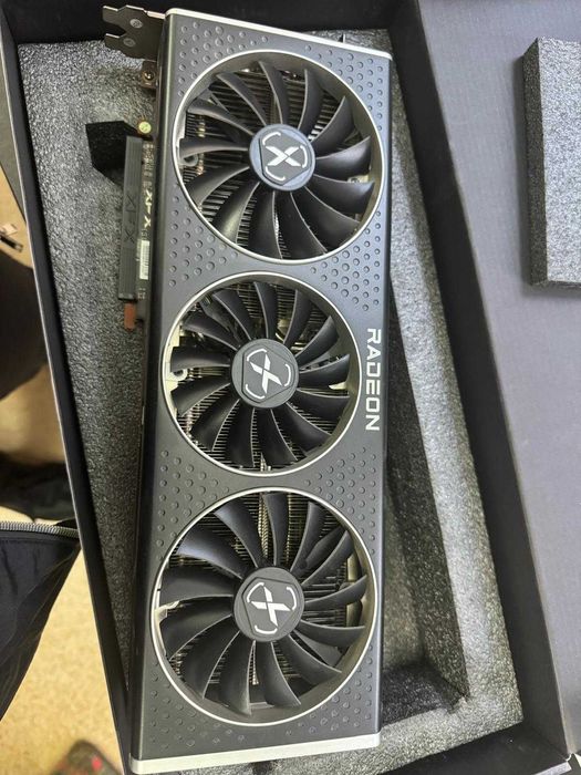Placă video XFX Radeon RX 6800 16GB GDDR6