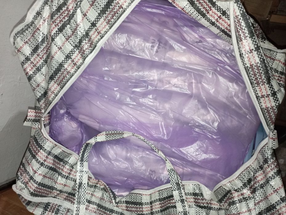 Продаю швейную машину