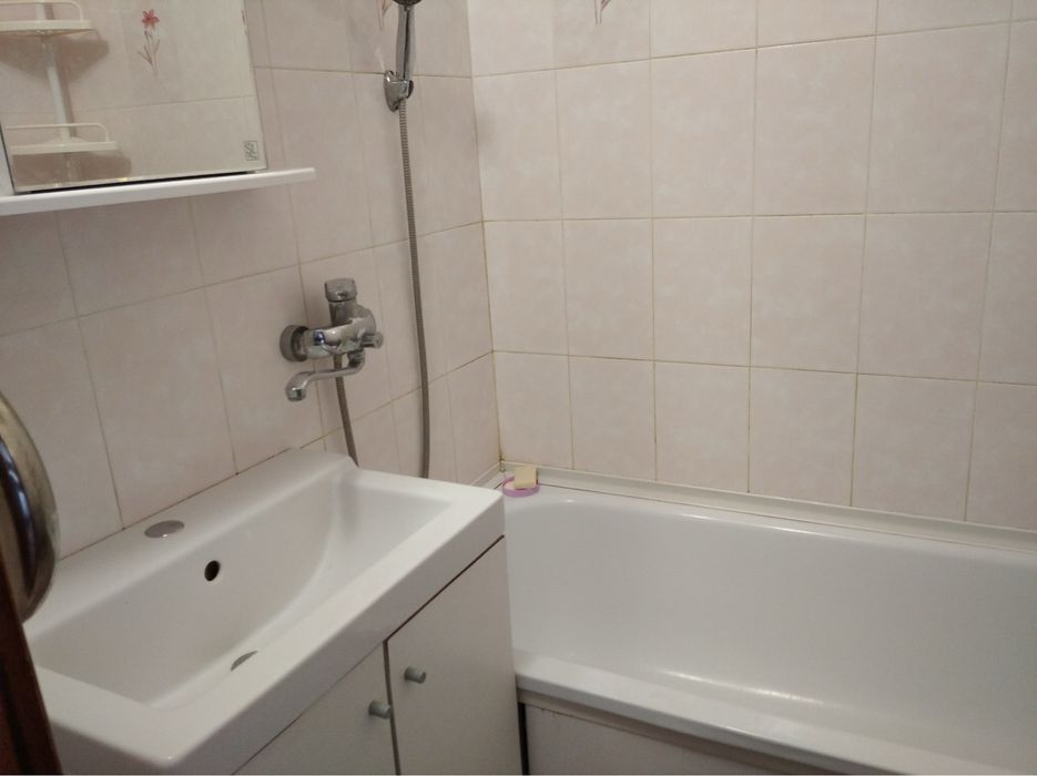 Сдается 2-х ком. благ. квартира.