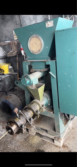 Extruder SOIA 250 kg/ora 37 KW ( full fat)