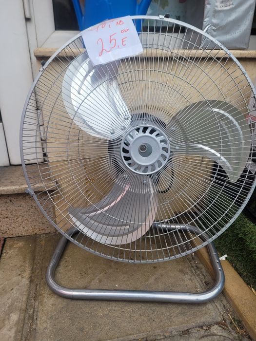 Метален стилаж на пет  нива. 200/40/90