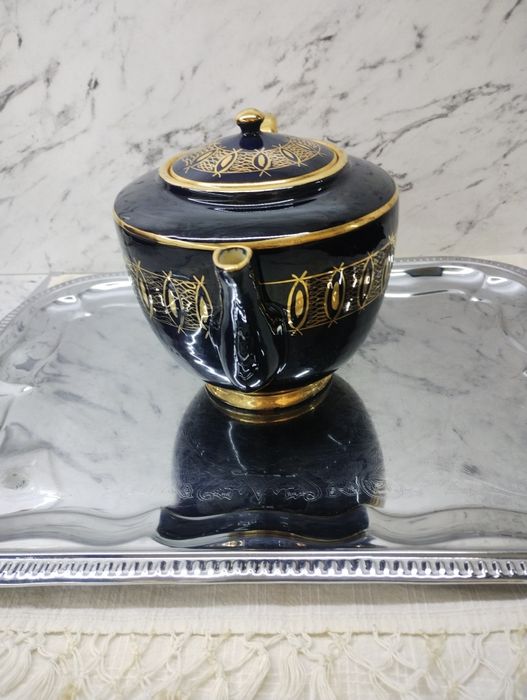 Голям чайник кобалт и злато