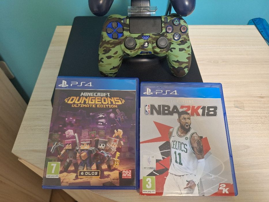 Продавам PlayStation 4