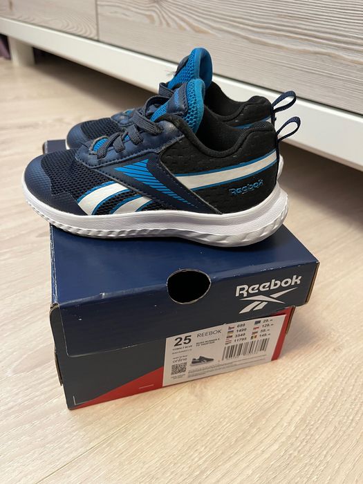 Vând adidași Reebok - mărime 25