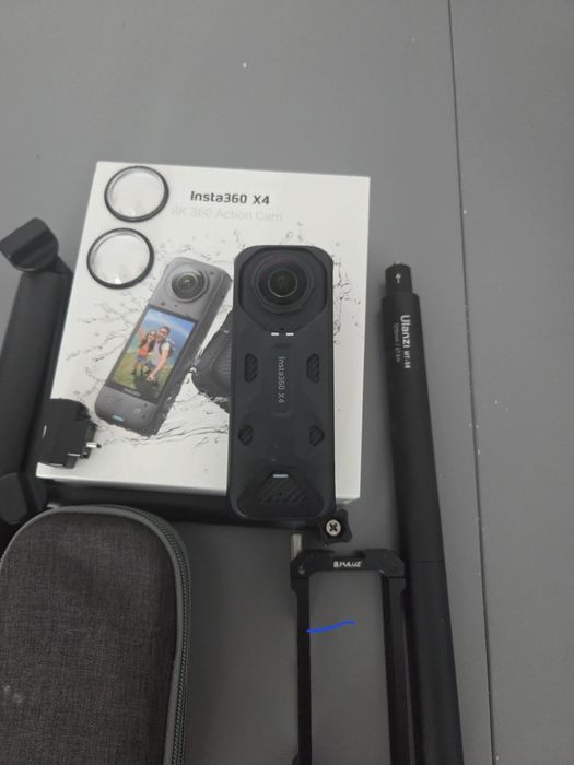 Vand Insta 360 x4 cu accesorii