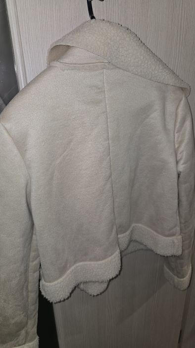 Бежово якенце!!!