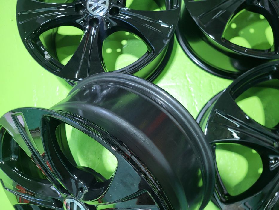 18 5x112 Vw Passat Tiguah Touran Caddy Golf Skoda 5х112 черни