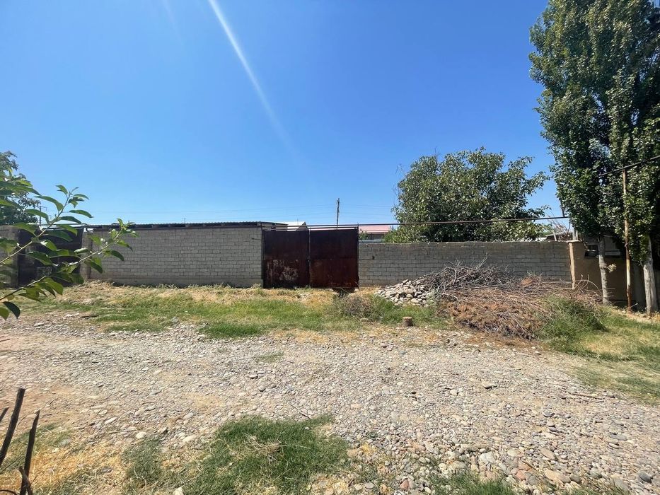 Nazarbek  Turkuston 6 sotix yer sotiladi