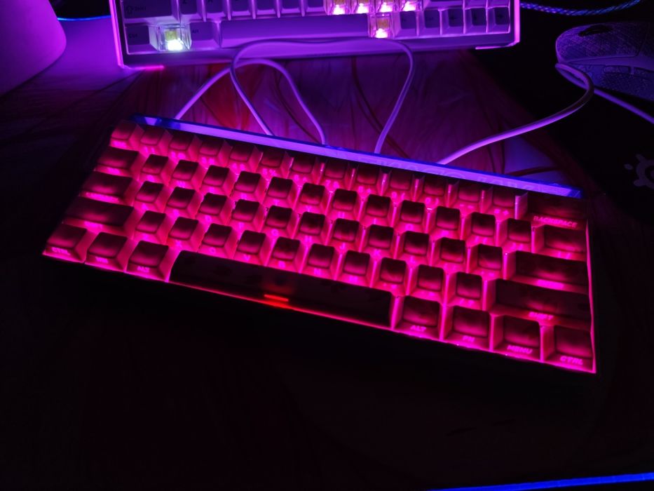 Магнитен механичен клавиатура Veekos Shine60