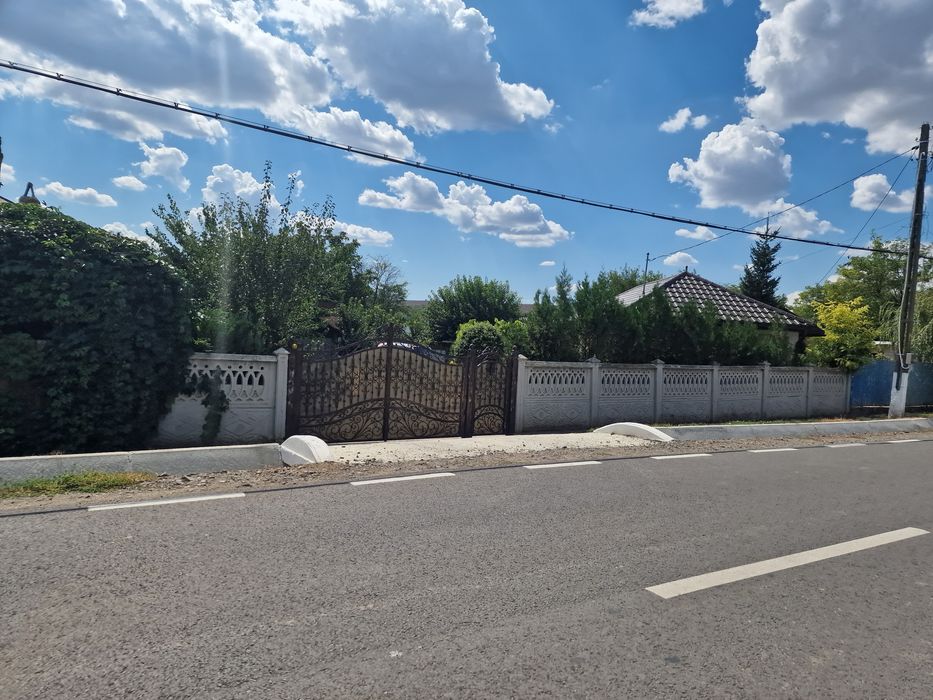 Proprietar vând casă sau schimb cu apartament