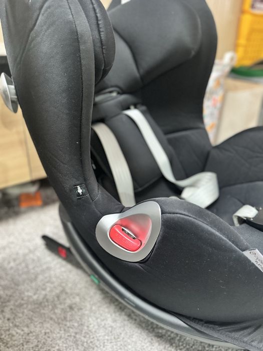 Cybex Sirona I-Sofix Black + baza inclusa