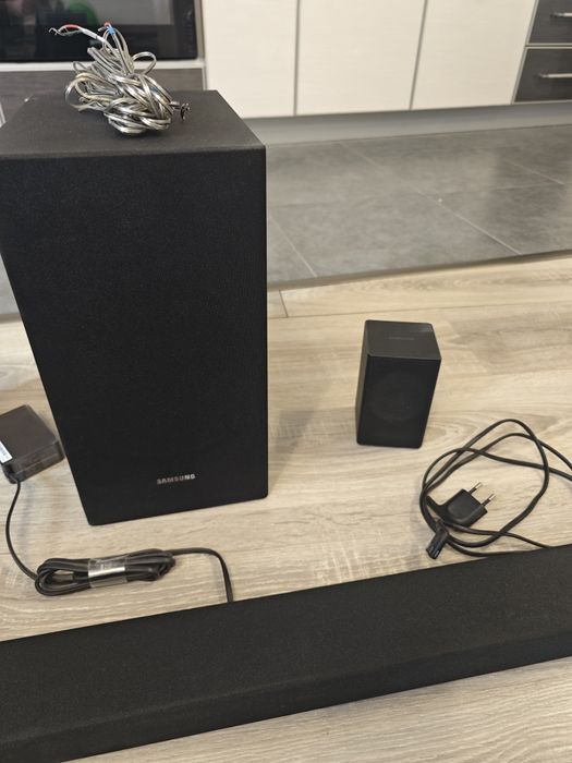 Soundbar Samsung HW-R470, 4.1, 240W, Wireless, Dolby,