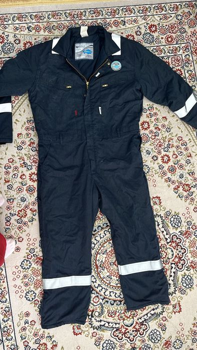 Продам спец одежду