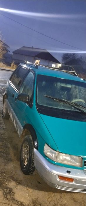 Продам митсубиси спес рунер  93. 1.8