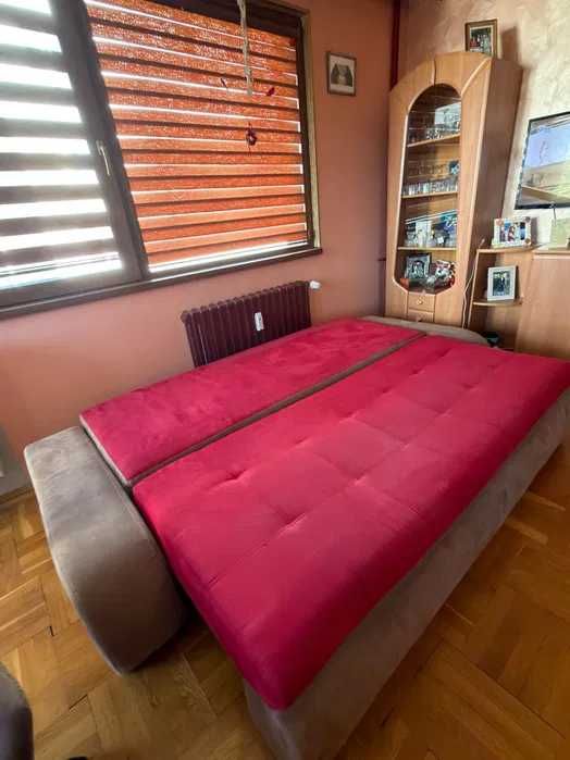 Разтегателен диван - масив, велур, перфектно състояние - 399€