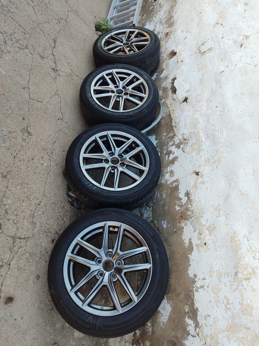 Диск и шина  R17 отличном состояние