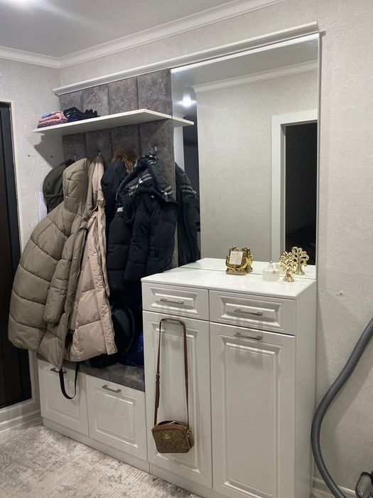 Продам прихожую в отличном состоянии.