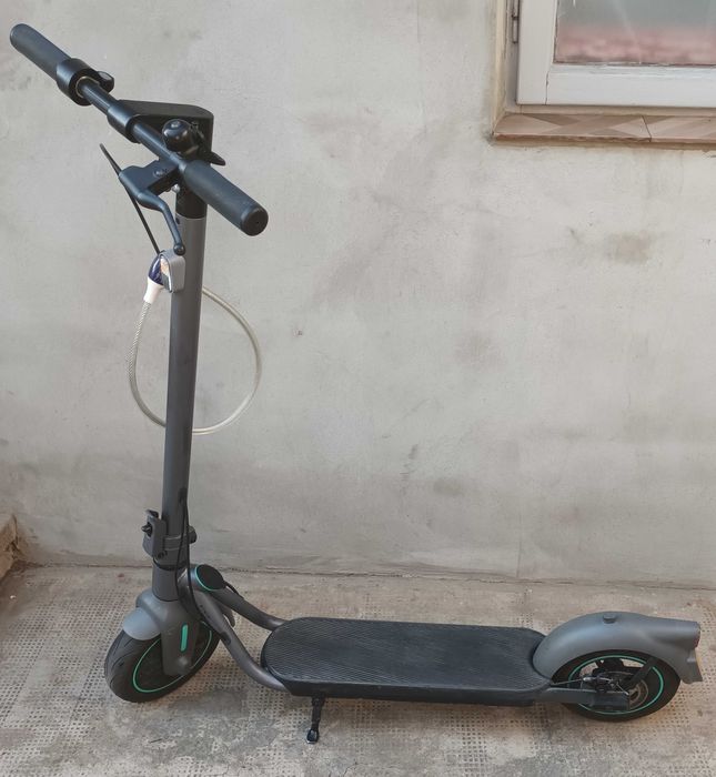 Vand trotineta electrica BTWIN SD500E, 25km, 350W, 25km/h