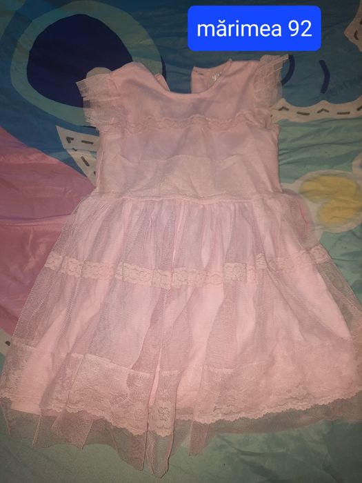 Rochițe pentru fetițe