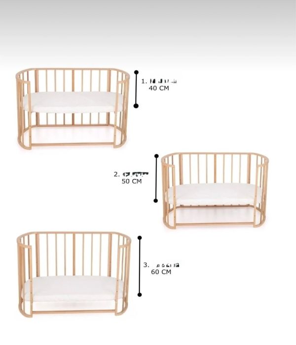 Кръгла дървена кошара на колелца с асансьор